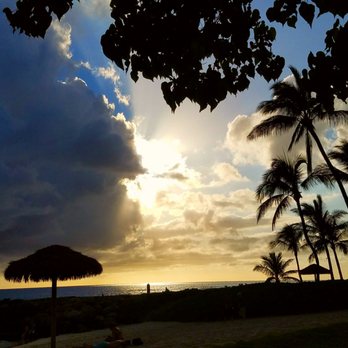 Ko'Olina Lagoon - Beaches Near Me - Kapolei, Hawaii