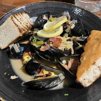 Cadence Cellars Speakeasy - Mussels - Speakeasies Near Me - Pittsburgh, Pennsylvania Cadence Cellars Speakeasy - Mussels - Speakeasies Near Me - Pittsburgh, Pennsylvania