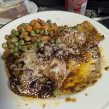 Houston Physicians’ Hospital - Dinner after Surgery, Chicken Marsala with Ravioli and Peas and carrots, with a dinner salad, and Cheesecake for desert! - Hospitals Near Me - Webster, Texas Houston Physicians’ Hospital - Dinner after Surgery, Chicken Marsala with Ravioli and Peas and carrots, with a dinner salad, and Cheesecake for desert! - Hospitals Near Me - Webster, Texas