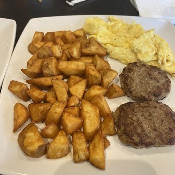 CanopyRoad Cafe - Sausage Patty Homefries and Eggs - Breakfast & Brunch Near Me - Tampa, Florida