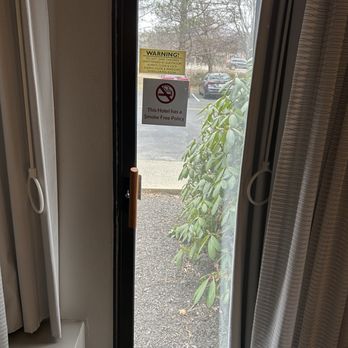 Courtyard by Marriott Fishkill - Patio door - Hotels Near Me - Fishkill, New York Courtyard by Marriott Fishkill - Patio door - Hotels Near Me - Fishkill, New York