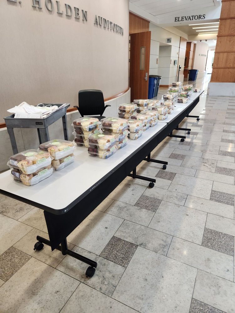 BEST BOX LUNCHES Updated October 2024 17 Reviews 3213 S Brentwood