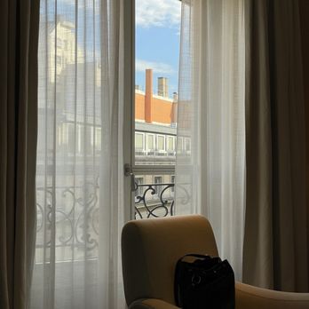 Hôtel de Nell - Hotels Near Me - Paris, 75 Hôtel de Nell - Hotels Near Me - Paris, 75