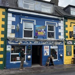 Neligan's Bar Dingle - The front of Neligan's.