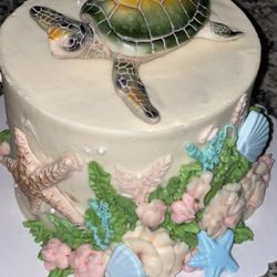 Sugar Daze Dessert Shop - Italian cream cake with sea turtle decor