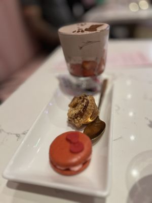 Hello Kitty Café by null