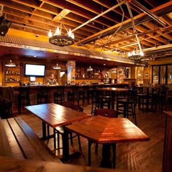Red Rock Saloon - Pubs Near Me - Milwaukee, Wisconsin