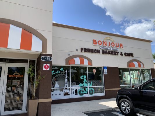 Bonjour French Bakery & Cafe - Weston by null