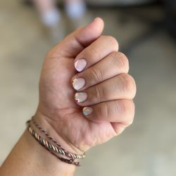North Park Nail Lounge - Pastel simple floral look