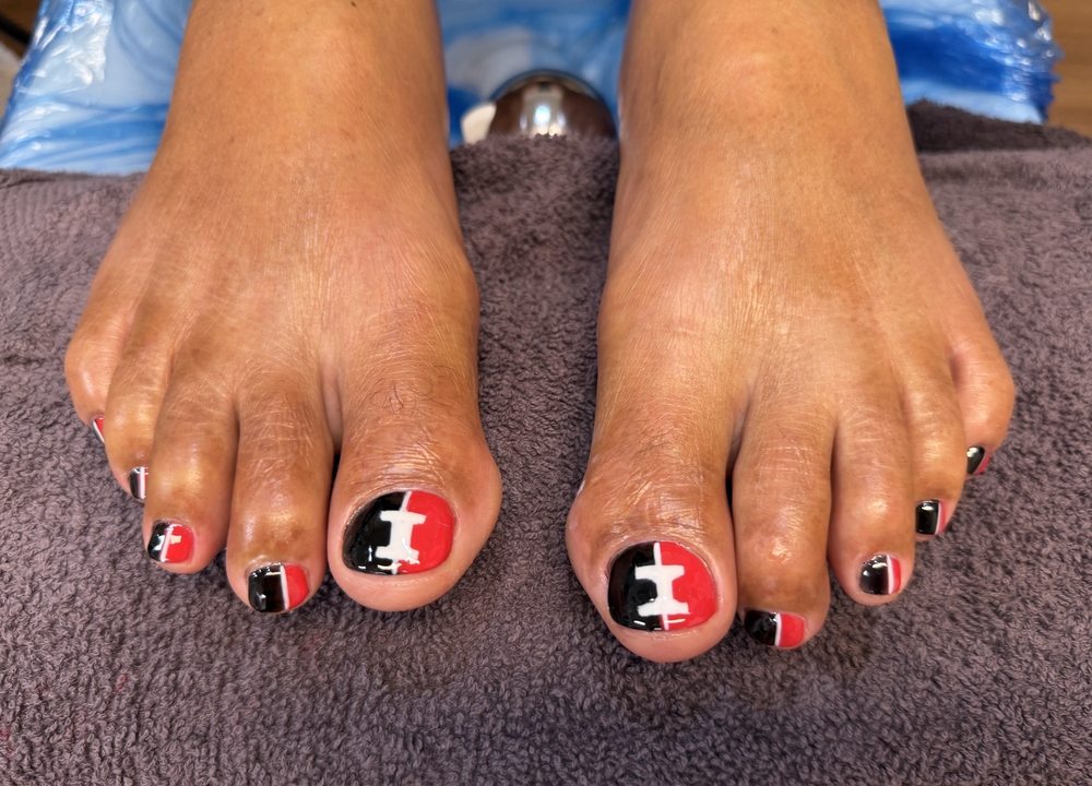 Lilly Wax Lounge & spa Logo