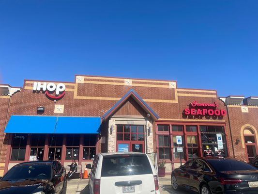 IHOP by null