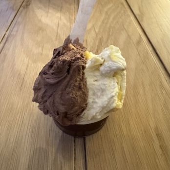 Bacio Di Latte - Giandujotto (Chocolate Hazelnut) and Passionfruit - Ice Cream & Frozen Yogurt Near Me - San Jose, California Bacio Di Latte - Giandujotto (Chocolate Hazelnut) and Passionfruit - Ice Cream & Frozen Yogurt Near Me - San Jose, California