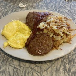 Dos Sabores - 2x2x2x2 all for $8.99 and it comes with a side of toast or pancakes. Great price, great taste and the best of all was the great service!