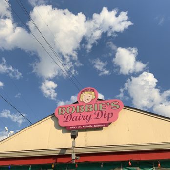 Bobbie's Dairy Dip - Bobbie's on a sunny day! - Ice Cream & Frozen Yogurt Near Me - Nashville, Tennessee