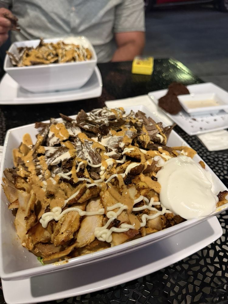 Food from Pita Paradise Mediterranean Grill