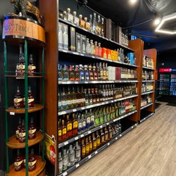 Uncle Ike's Liquor Shop
