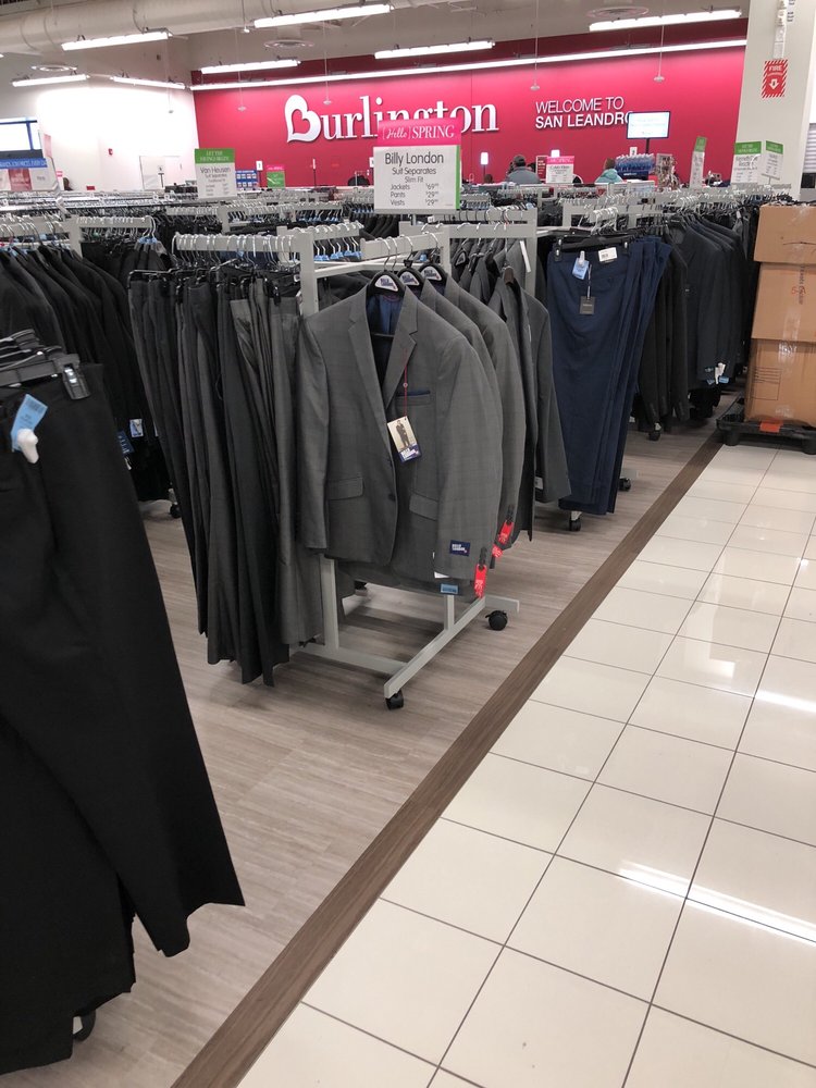 outlet hours san leandro