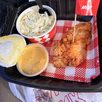 Hattie B's Hot Chicken - Austin - South Lamar - Chicken Wings Near Me - Austin, Texas Hattie B's Hot Chicken - Austin - South Lamar - Chicken Wings Near Me - Austin, Texas