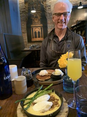 Bimi's Canteen & Bar by null