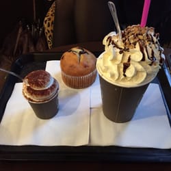 French Coffee Shop - Chocotella (cocoa/nutella/chantilly) & macchiato/ & muffin! Yummy