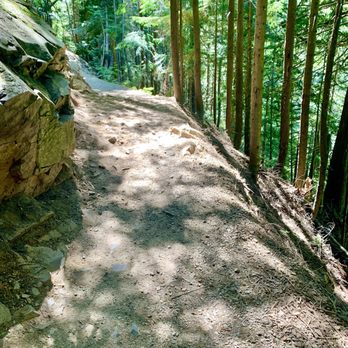 Franklin Falls Trailhead - Mostly cleared trail & steps. Last short slope just before the fall can be slippery when wet. Dogs on leases allowed. - Hiking Near Me - North Bend, Washington