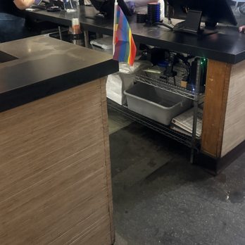 Super Duper Burgers - Self ordering kiosk - Burgers Near Me - San Francisco, California