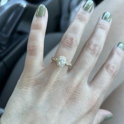 G Thomas Jewelers - My ring!