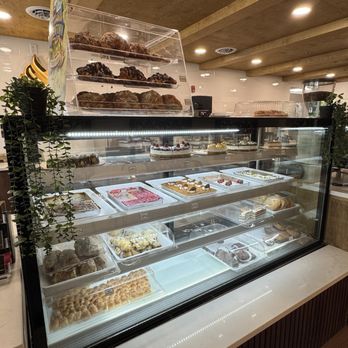 Haraz Coffee House Buffalo - Coffee & Tea Near Me - Buffalo, New York Haraz Coffee House Buffalo - Coffee & Tea Near Me - Buffalo, New York
