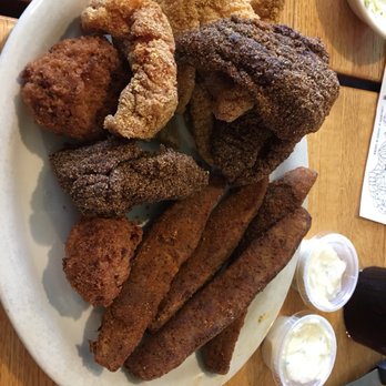Fred's Fish House - Catfish Heaven!! - Seafood Near Me - Mountain Home, Arkansas