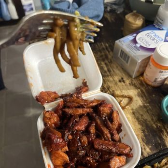 Best Lee's - The beef lo mein noodles on fork and what's supposed to be ribs, but it's rib pieces - Chinese Near Me - Rio Rancho, New Mexico