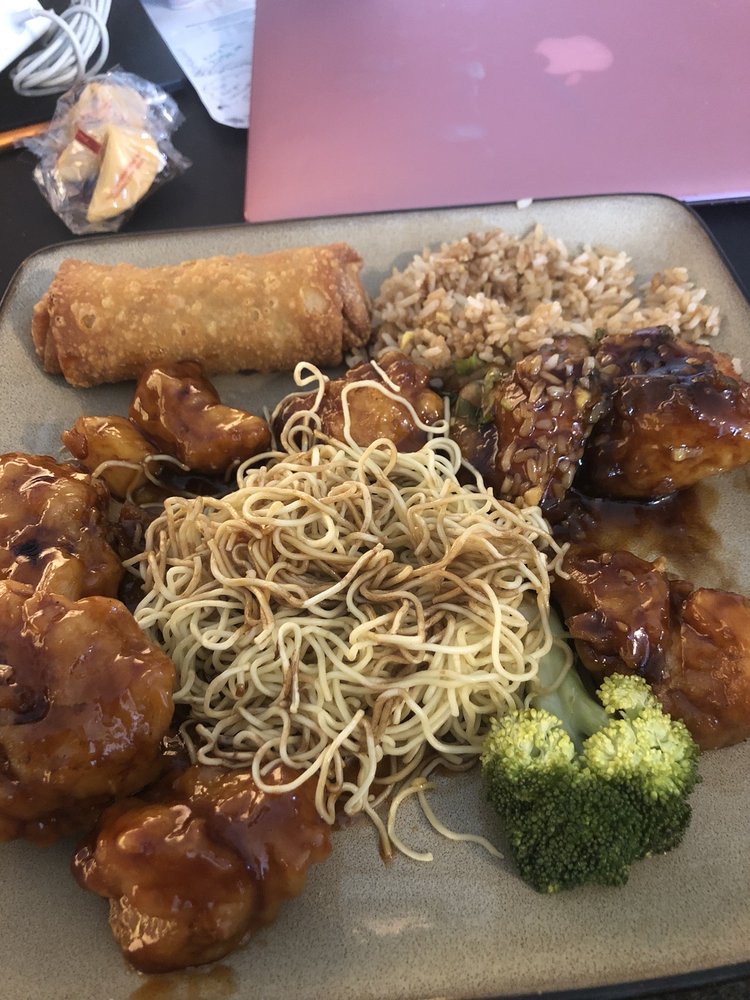 FORTUNA INN Updated May 2024 27 Photos & 91 Reviews 22281 Pontiac