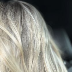Vivid Salon - The tone of the blonde I was given