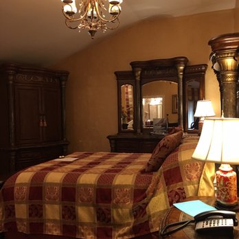 1840s Carrollton Inn - Our room - Bed & Breakfast Near Me - Baltimore, Maryland