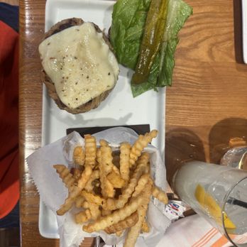 Stax Cafe - Breakfast & Brunch Near Me - Chicago, Illinois