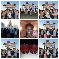 24-7 Vegas Club Crawl - Everybody loves the World Famous Welcome Sign
