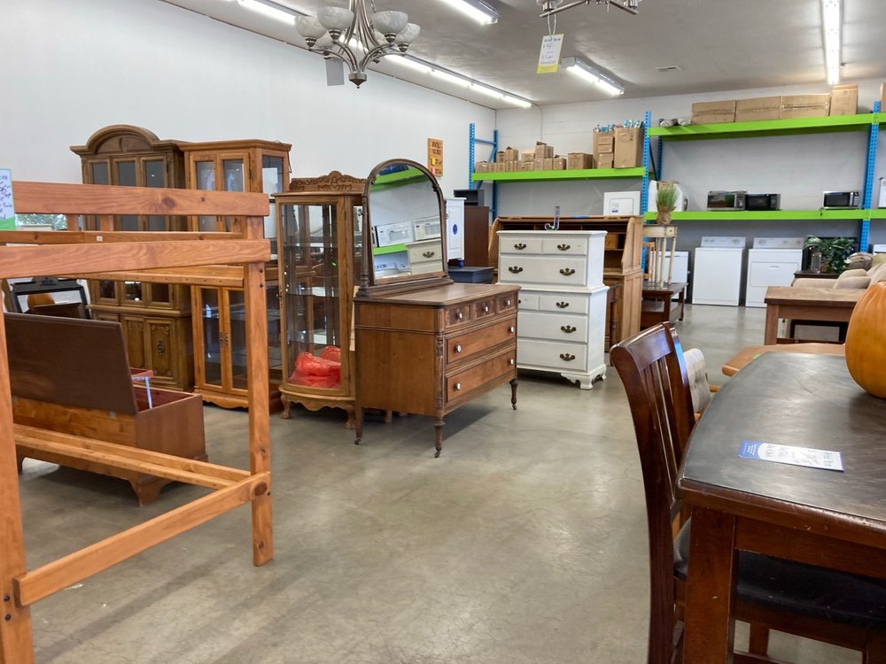 SPS HABITAT FOR HUMANITY STORE Updated September 2024 19 Photos