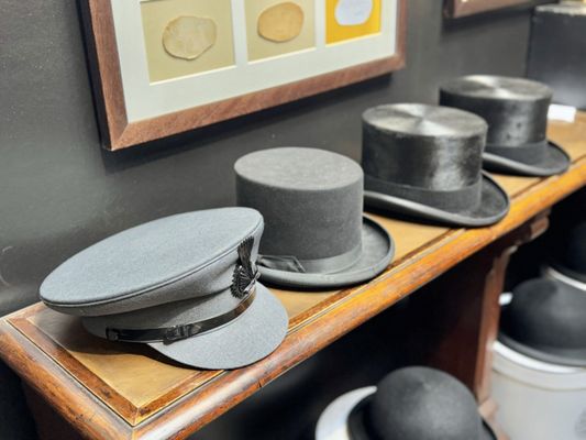 Lock & Co. Hatters by null