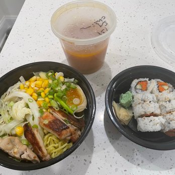 Ramen Utsuke - Spicy Miso Ramen and Spicy Tuna Roll - Ramen Near Me - Baltimore, Maryland
