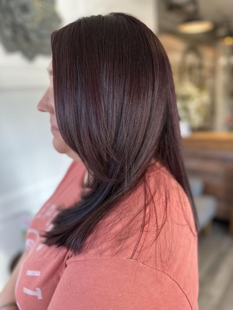 Southern Roots Hair Salon Image