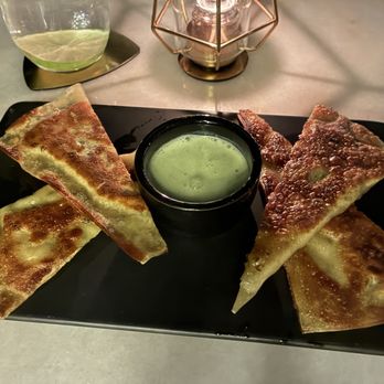 Ladies and Gentlemen - Afghani flat bread - Cocktail Bars Near Me - Pasadena, California Ladies and Gentlemen - Afghani flat bread - Cocktail Bars Near Me - Pasadena, California