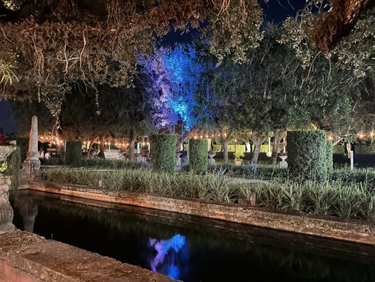 Vizcaya Museum & Gardens by null