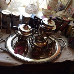 De'Tours In Elizabeth City - Antique tea set and tea selection
