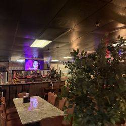 Pho Leo - Ambience , so nice inside and feels so homey