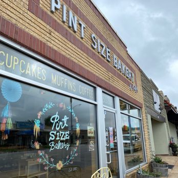 Pint Size Bakery & Coffee - Outside - Bakeries Near Me - Saint Louis, Missouri Pint Size Bakery & Coffee - Outside - Bakeries Near Me - Saint Louis, Missouri