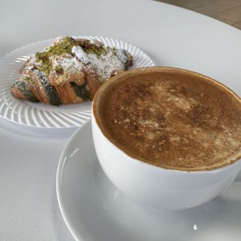 Rose Bakery - Desserts Near Me - Prospect, Kentucky
