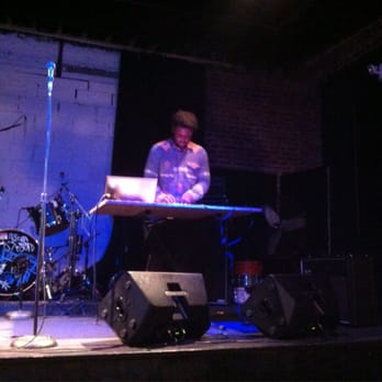 The Paper Box - xxyyxx at The Couch Sessions. - Music Venues Near Me - Brooklyn, New York