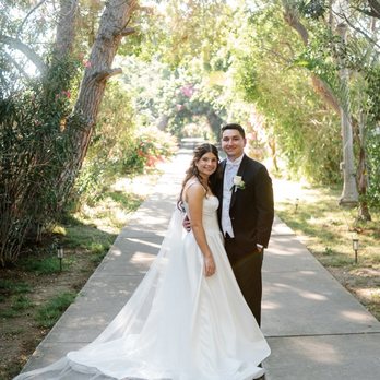The Estate - Entry tunnel - Wedding Planning Near Me - Orange, California The Estate - Entry tunnel - Wedding Planning Near Me - Orange, California