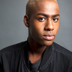 Leona Darnell Photography - male headshot