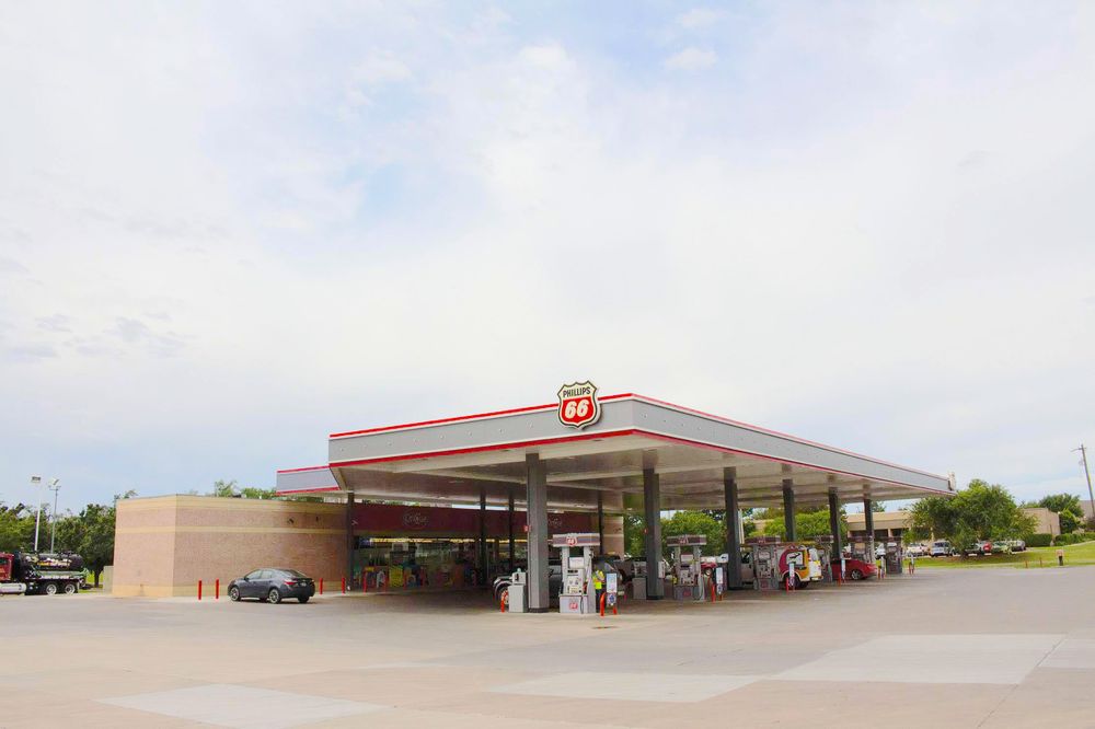 ONCUE Updated September 2024 39 Photos 1005 E Owen K Garriott Rd