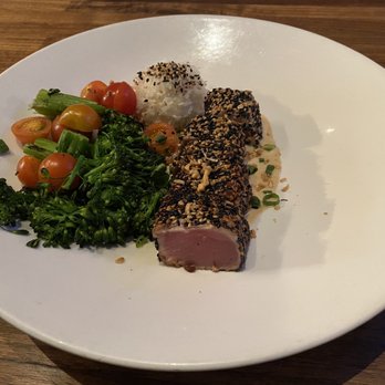 Yard House - Ahi with rice and broccoli. - New American Near Me - Meridian, Idaho